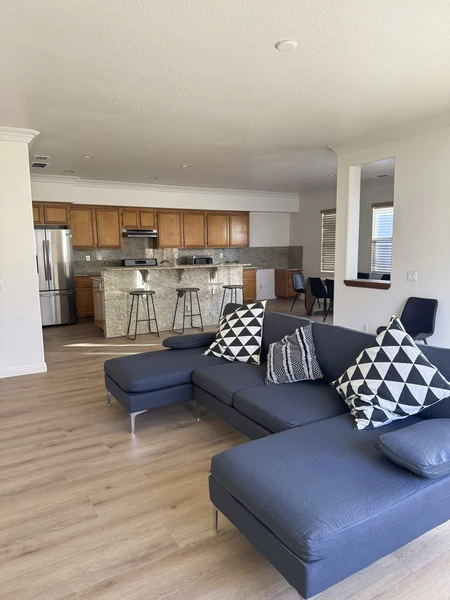 Coliving in Perris - Inland Empire, Los Angeles