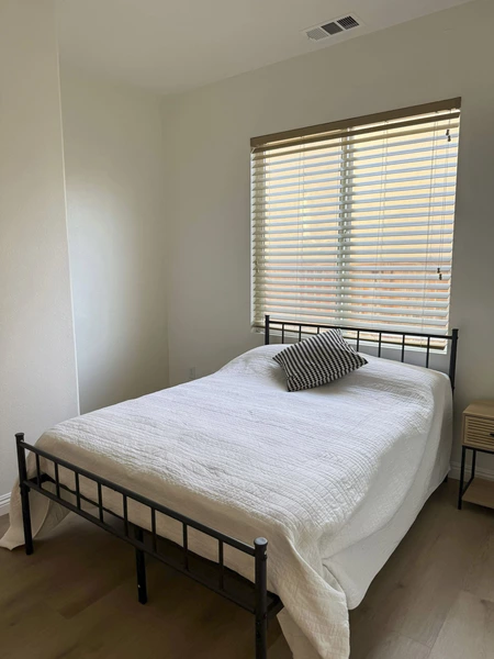 Coliving in Perris - Inland Empire, Los Angeles