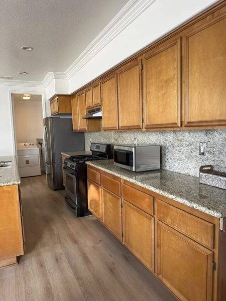 Coliving in Perris - Inland Empire, Los Angeles