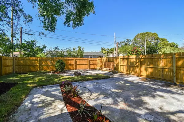 Coliving in Kenwood - Clearwater-St. Petersburg, Tampa