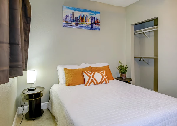 Coliving in University Square - North Tampa, Tampa