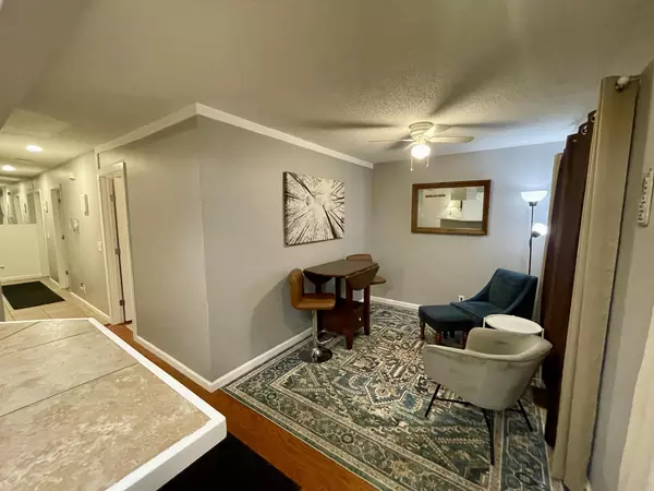 Coliving in Smithville - Outer KCMO, Kansas City