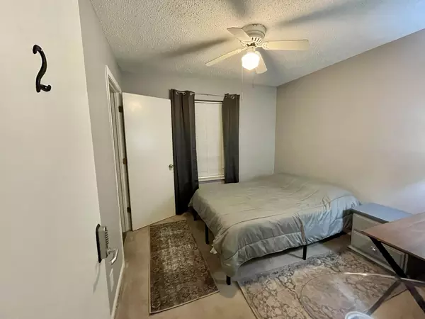 Coliving in Smithville - Outer KCMO, Kansas City