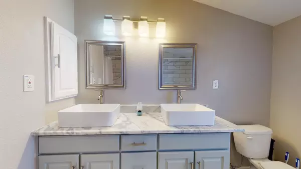 4 bedrooms apartment for rent in Mahncke Park - Central SATX, San Antonio