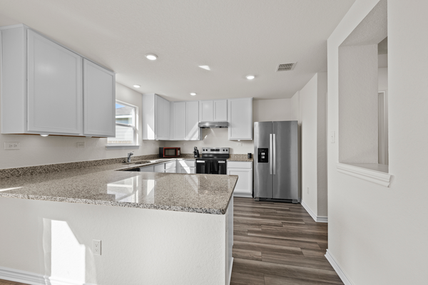 Coliving in Pecan Valley - South SATX, San Antonio