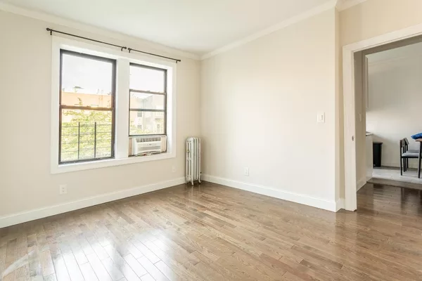 Coliving in Ditmas / Steinway - Queens, New York