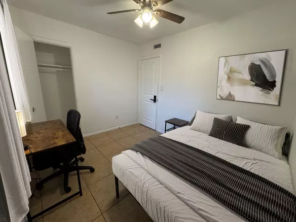 Coliving in Holden Heights - Central Orlando, Orlando