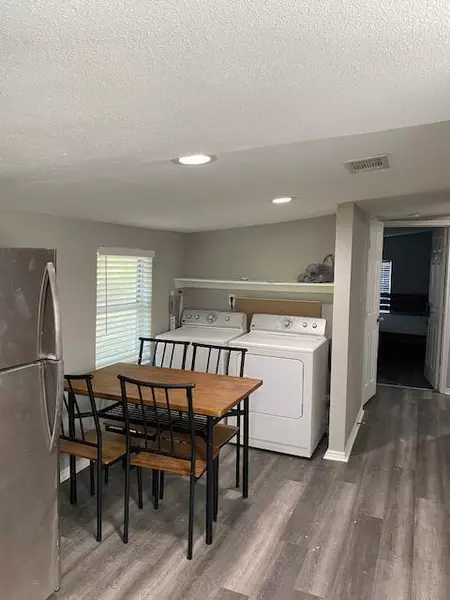 Coliving in DeSoto - Sw Dallas, Dallas
