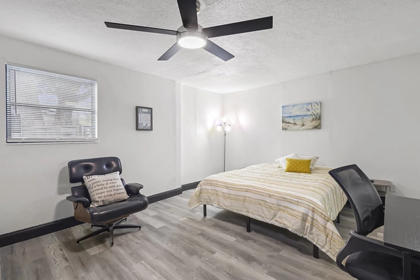 Coliving in Engelwood Park - East Orlando, Orlando