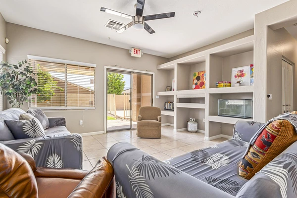 Coliving in Surprise - NW Valley, Phoenix