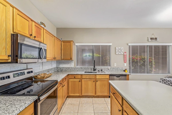 Coliving in Surprise - NW Valley, Phoenix