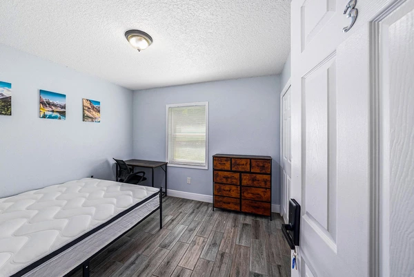 Coliving in Grant Park Tampa - East Tampa, Tampa