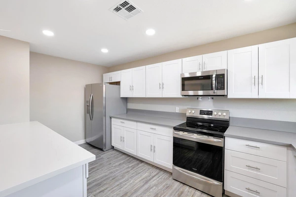 Coliving in Glendale - NW Valley, Phoenix