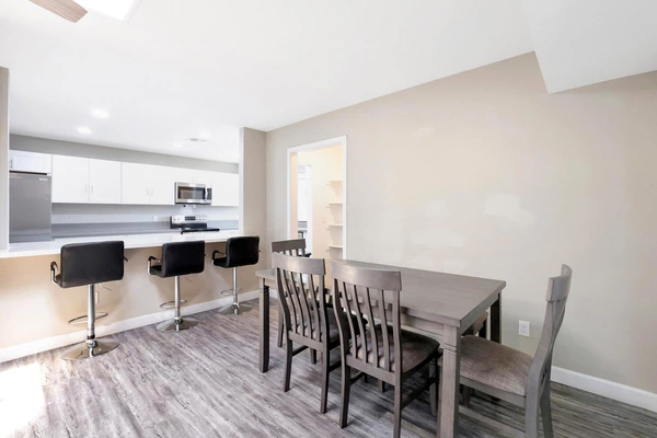 Coliving in Glendale - NW Valley, Phoenix