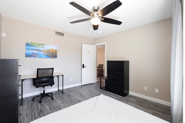 Coliving in Glendale - NW Valley, Phoenix