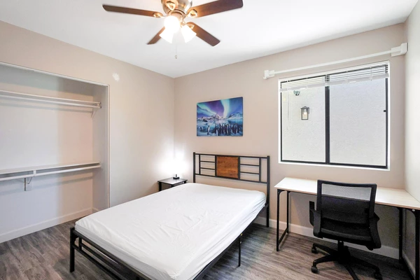 Coliving in Glendale - NW Valley, Phoenix