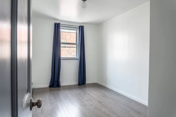 Coliving in Ditmas / Steinway - Queens, New York