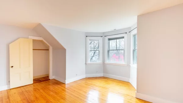 Coliving in Newton - Metro Area, Boston