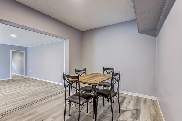 Coliving in Live Oaks Square - East Tampa, Tampa