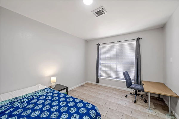 Coliving in Aldine City - Ne Houston, Houston