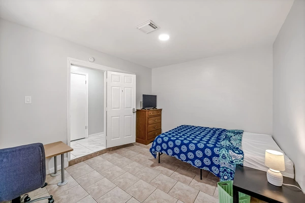 Coliving in Aldine City - Ne Houston, Houston