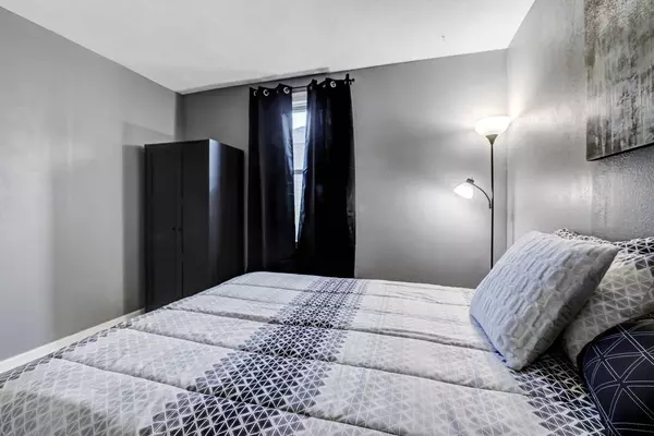 Coliving in College Park JAX - Northside, Jacksonville