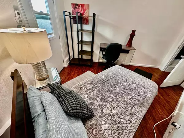 Coliving in College Area SD - Inland, San Diego