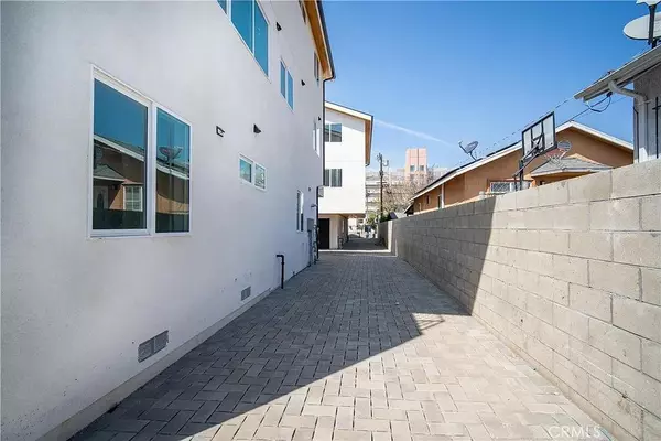 Coliving in Northeast Los Angeles - Central Los Angeles, Los Angeles