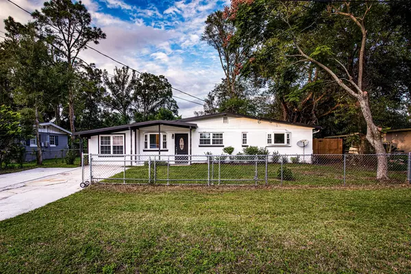 Coliving in Cedar Hills - Westside, Jacksonville