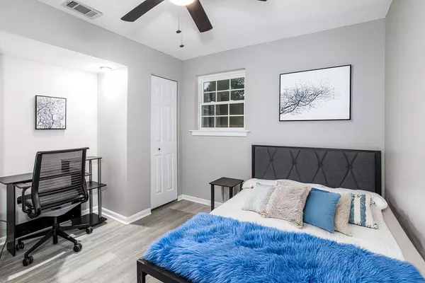 Coliving in Cedar Hills - Westside, Jacksonville