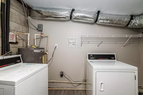 Coliving in Cedar Hills - Westside, Jacksonville