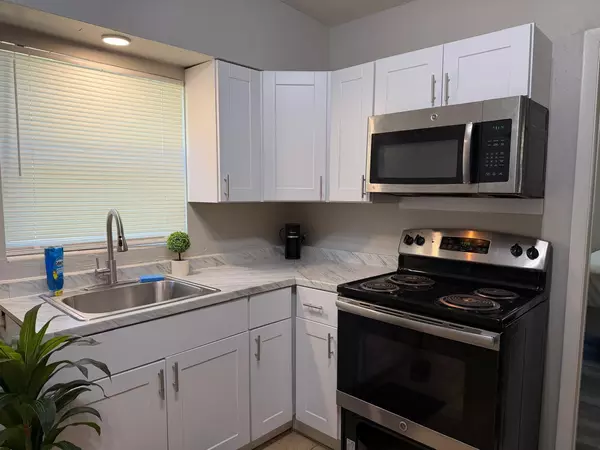 Coliving in Holden Heights - Central Orlando, Orlando