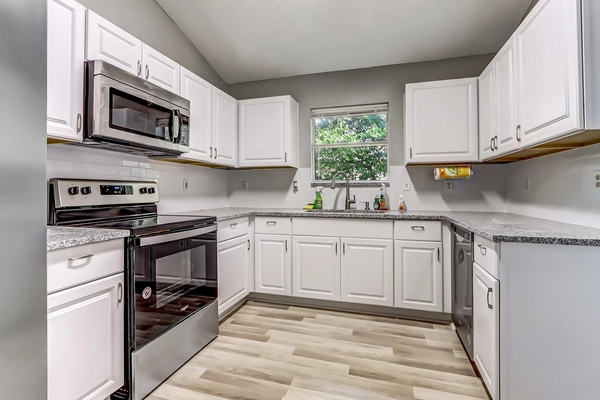 Coliving in Sports Complex - Downtown JAX, Jacksonville