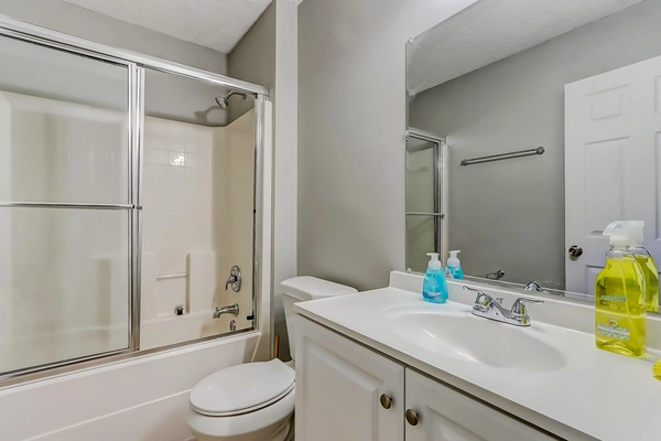 Coliving in Sports Complex - Downtown JAX, Jacksonville