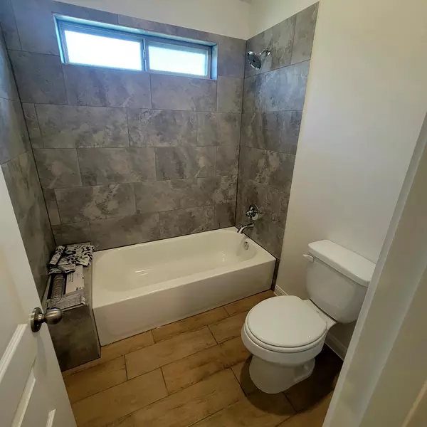 Coliving in Cypress TX - Nw Houston, Houston