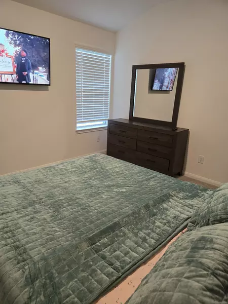 Coliving in Cypress TX - Nw Houston, Houston