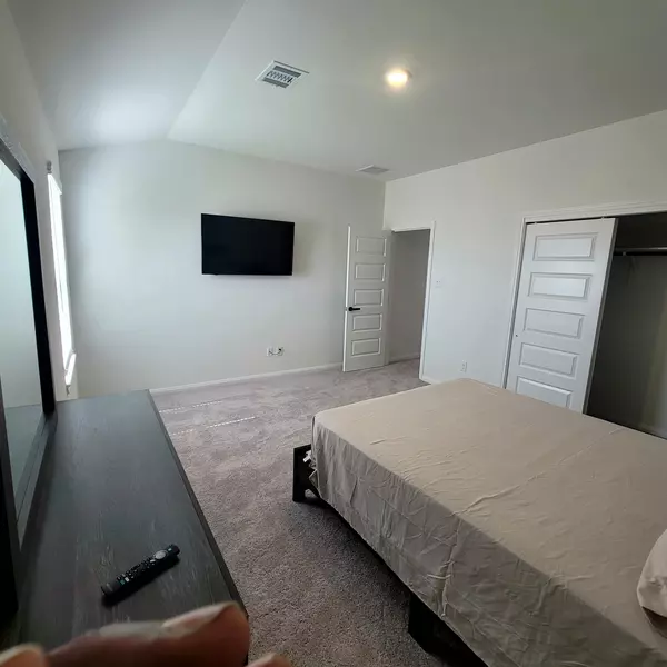 Coliving in Cypress TX - Nw Houston, Houston