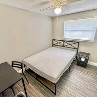 Coliving in Grant Park Tampa - East Tampa, Tampa