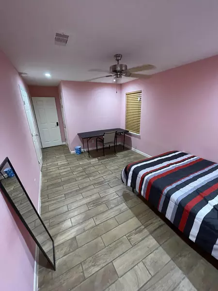 Coliving in Sharpstown - Sw Houston, Houston