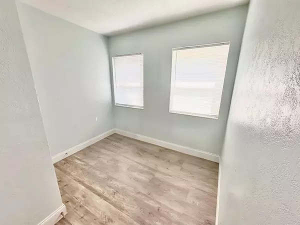 Coliving in Cedar Hills - Westside, Jacksonville