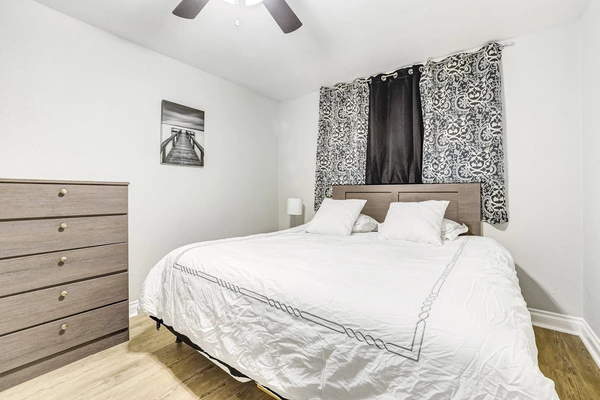 Coliving in Cedar Hills - Westside, Jacksonville