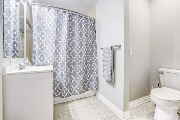 Coliving in Cedar Hills - Westside, Jacksonville