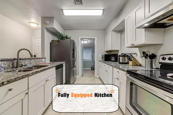 Coliving in Cedar Hills - Westside, Jacksonville