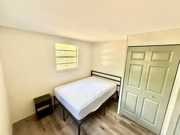 Coliving in University Square - North Tampa, Tampa