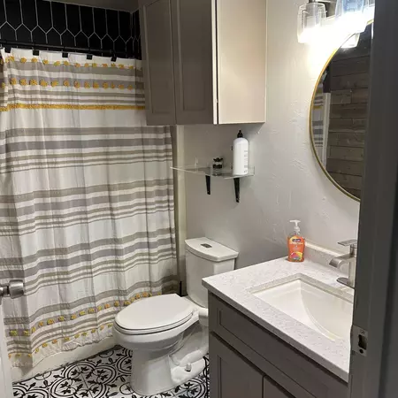 Coliving in Idlewild South - East Charlotte, Charlotte