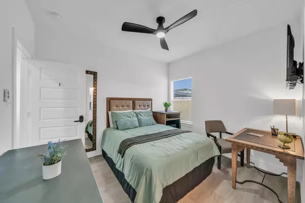Coliving in Acres Home - Nw Houston, Houston