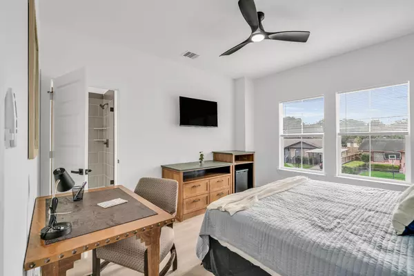 Coliving in Acres Home - Nw Houston, Houston