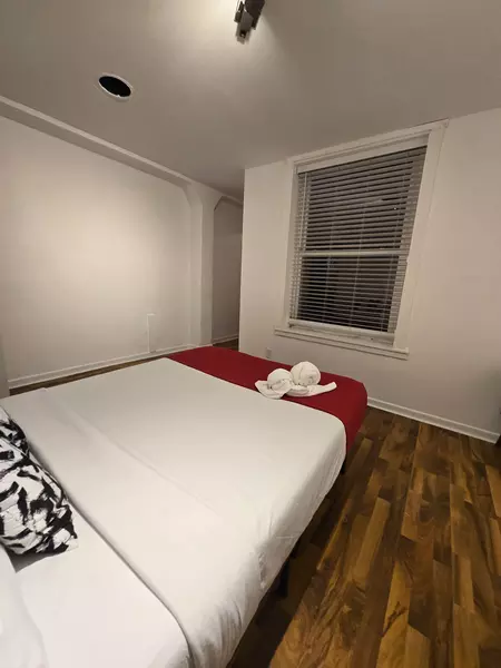 Coliving in West Town - West Side, Chicago