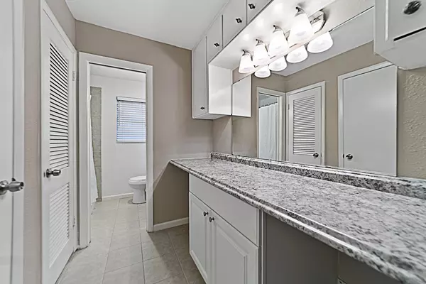 Coliving in West Arlington - Arlington, Dallas