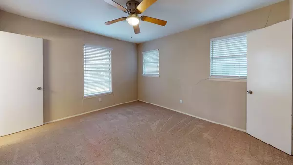 Coliving in West Arlington - Arlington, Dallas